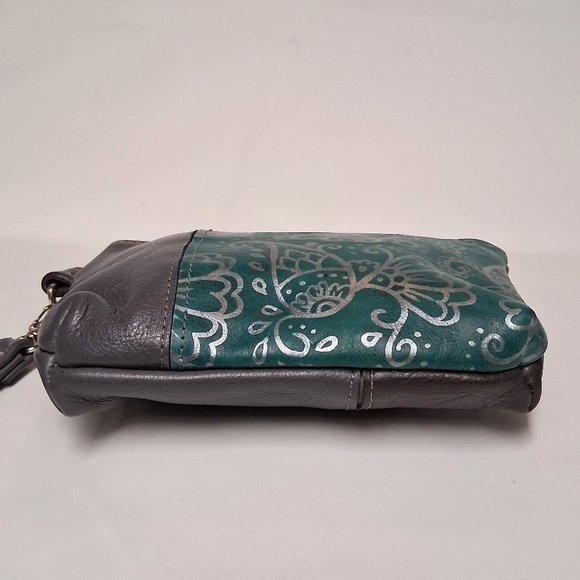 American Jennyn Handmade Pouch In Green And Gray - Picture 4 of 8